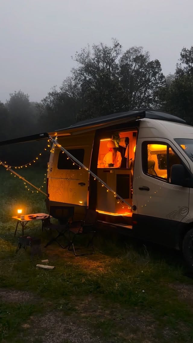 Post 4 by Lilia & Valentin on Instagram (video)