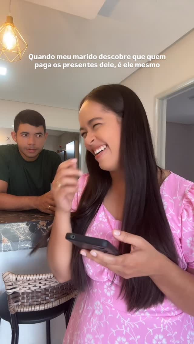 Post 8 by Casal Tão Sonhado Lar on Instagram (video)