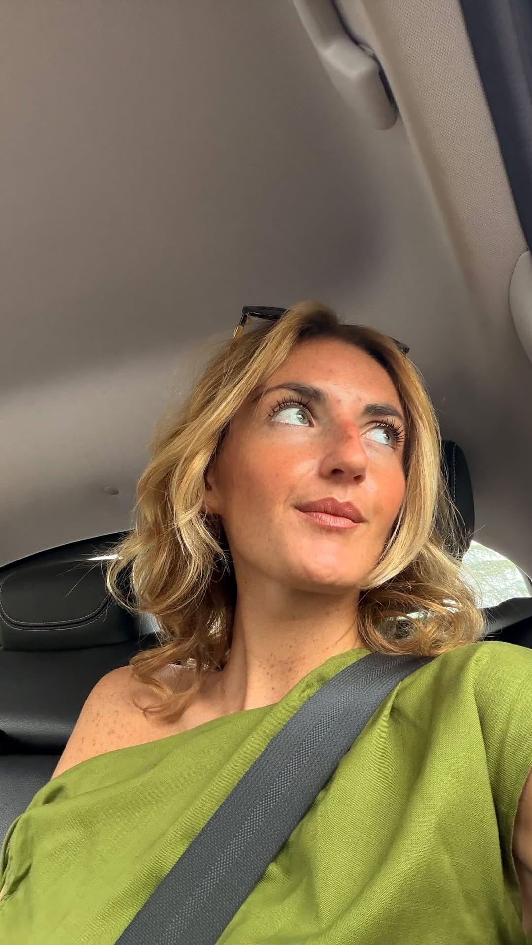 Post 1 by Carlita Ciaoo on Instagram (video)