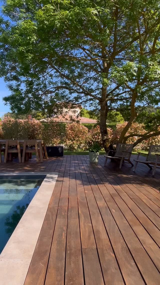 Post 3 by Kelly on Instagram (video)