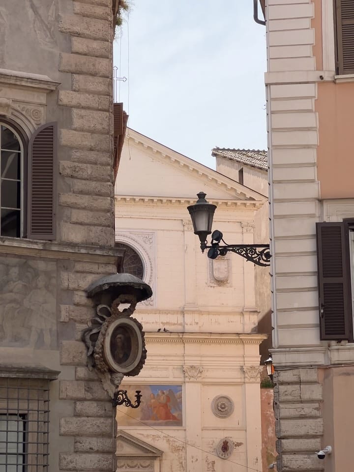 Post 10 by Vanessa Esteve | Roman tales 🇮🇹📽️🎞️ on Instagram (carousel)