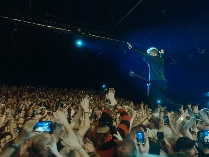 Post 7 by LAST TRAIN on Instagram (video)