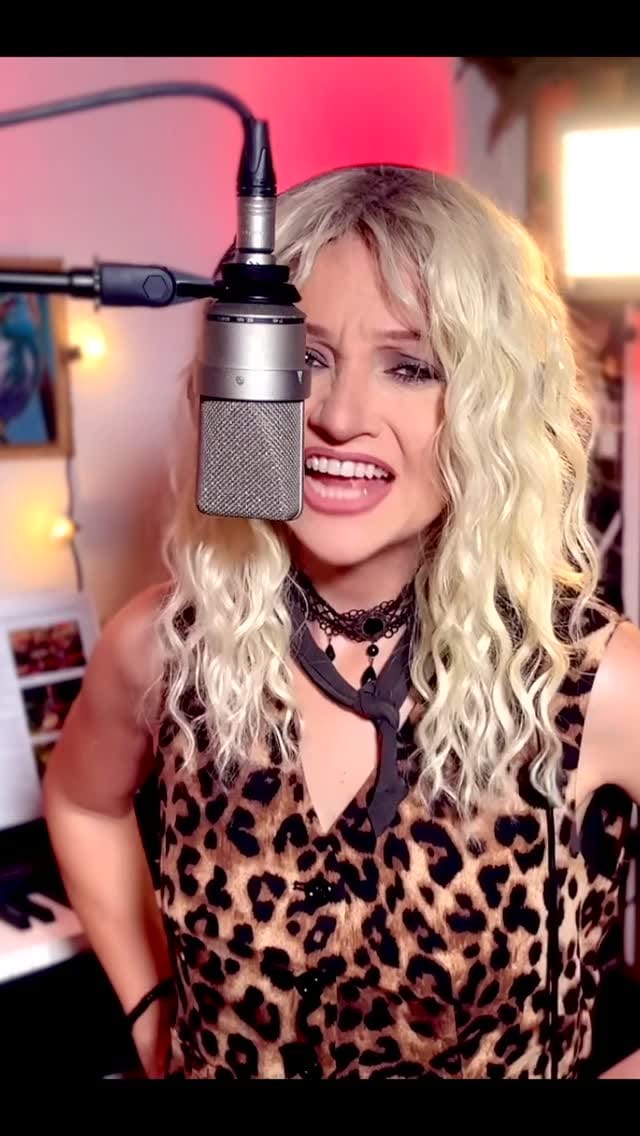 Post 3 by Alyona Yarushina on Instagram (video)