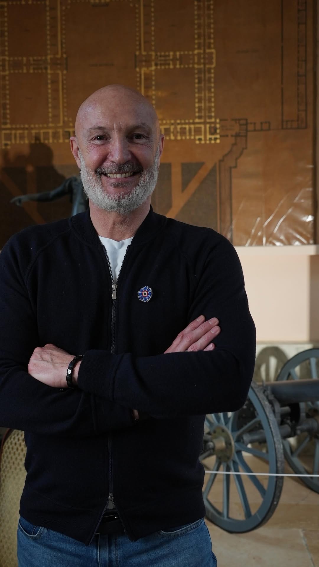 Post 1 by Frank Leboeuf on Instagram (video)