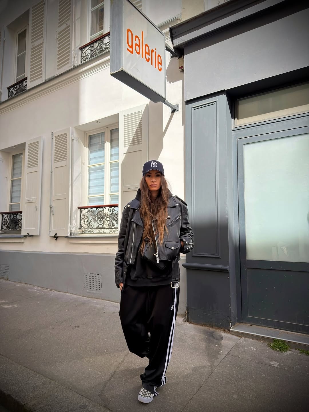 Post 5 by ℳ𝑒𝓇𝓎𝓁 ℳ𝑜𝓊𝓇𝒸𝒽𝑜𝓊 on Instagram (carousel)