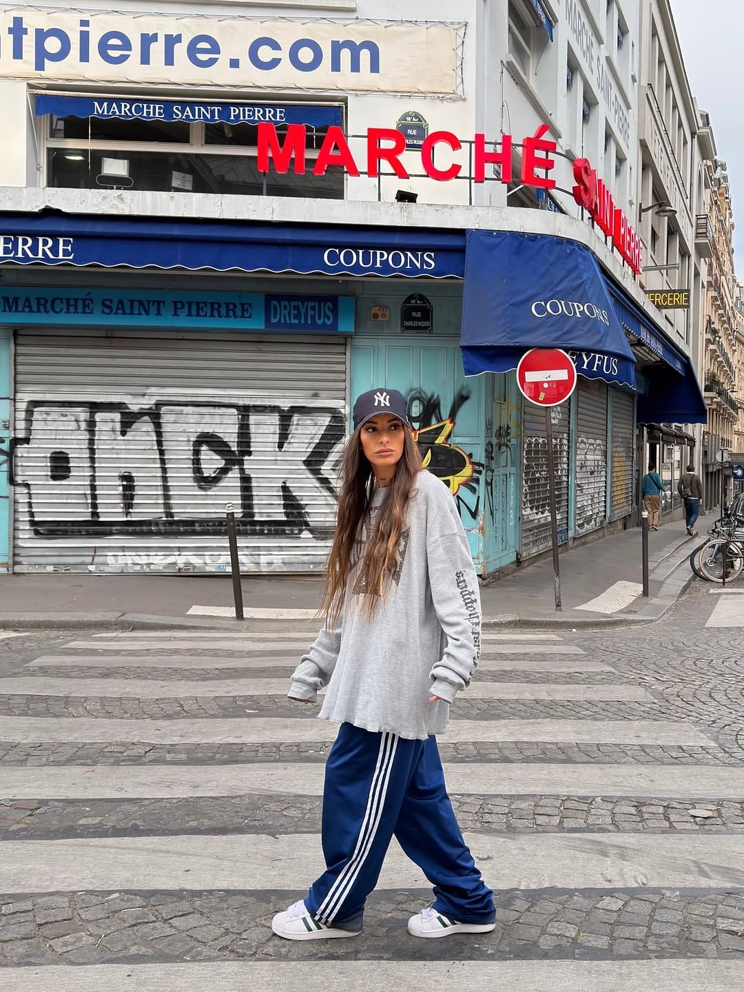 Post 2 by ℳ𝑒𝓇𝓎𝓁 ℳ𝑜𝓊𝓇𝒸𝒽𝑜𝓊 on Instagram (carousel)