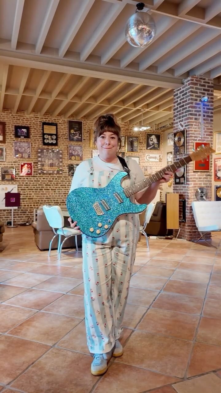 Post 2 by 🚀ＰＯＰＰＹ　ＦＵＳＥＥ🚀 on Instagram (video)