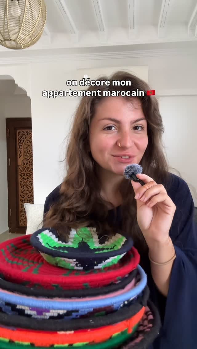 Post 1 by Louna ⏾ on Instagram (video)