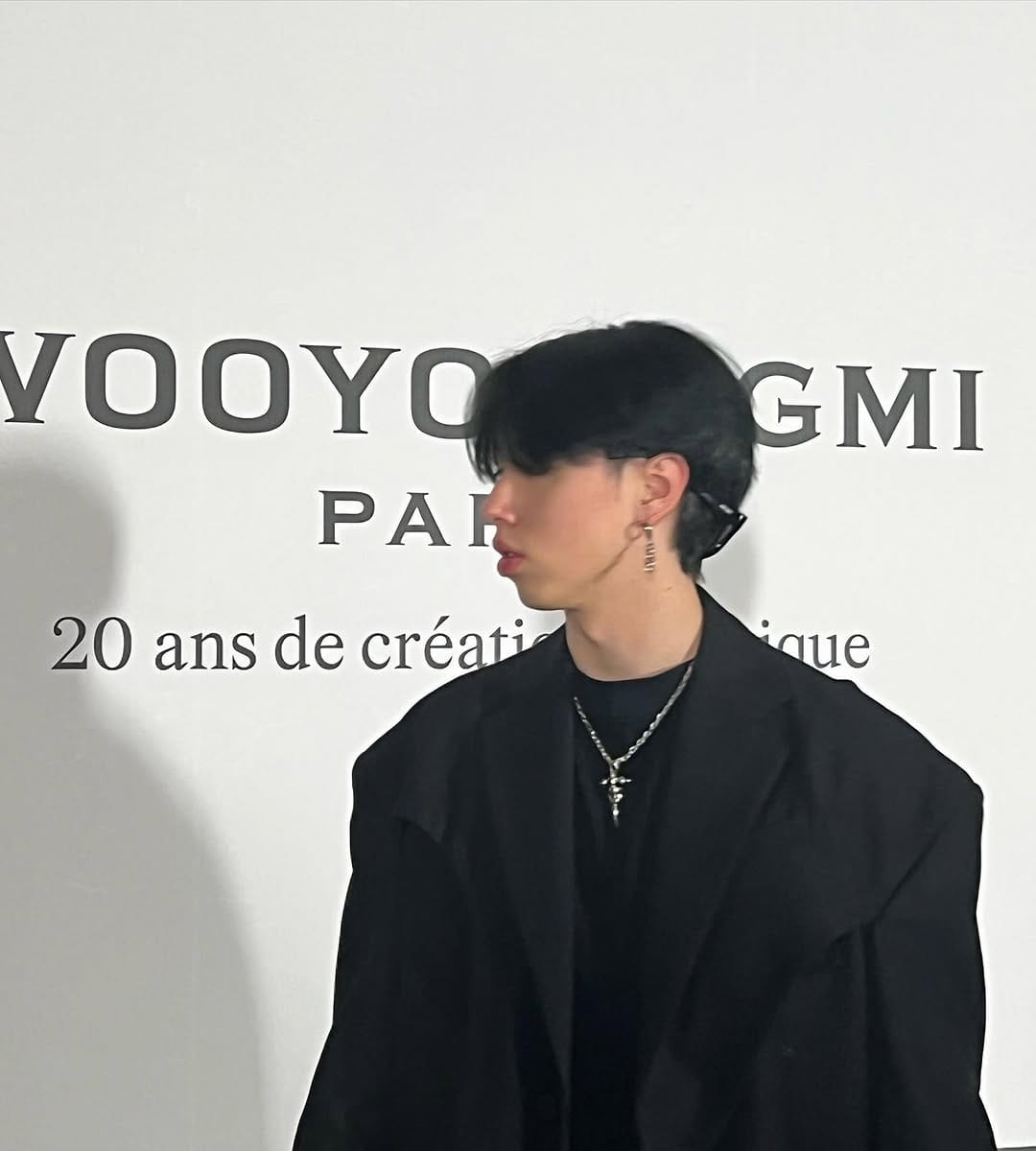 Post 9 by Victor 🖤 on Instagram (carousel)