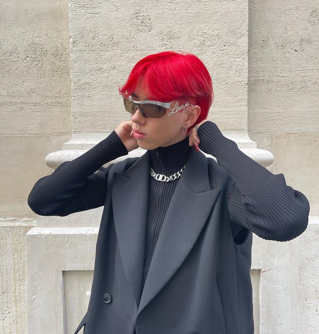 Post 10 by Victor 🖤 on Instagram (carousel)