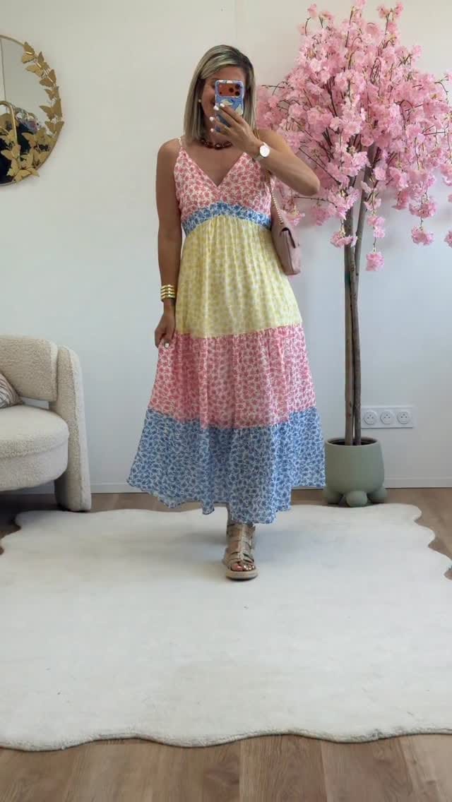 Post 2 by Sarah Dizant - Outfit - Deco on Instagram (video)