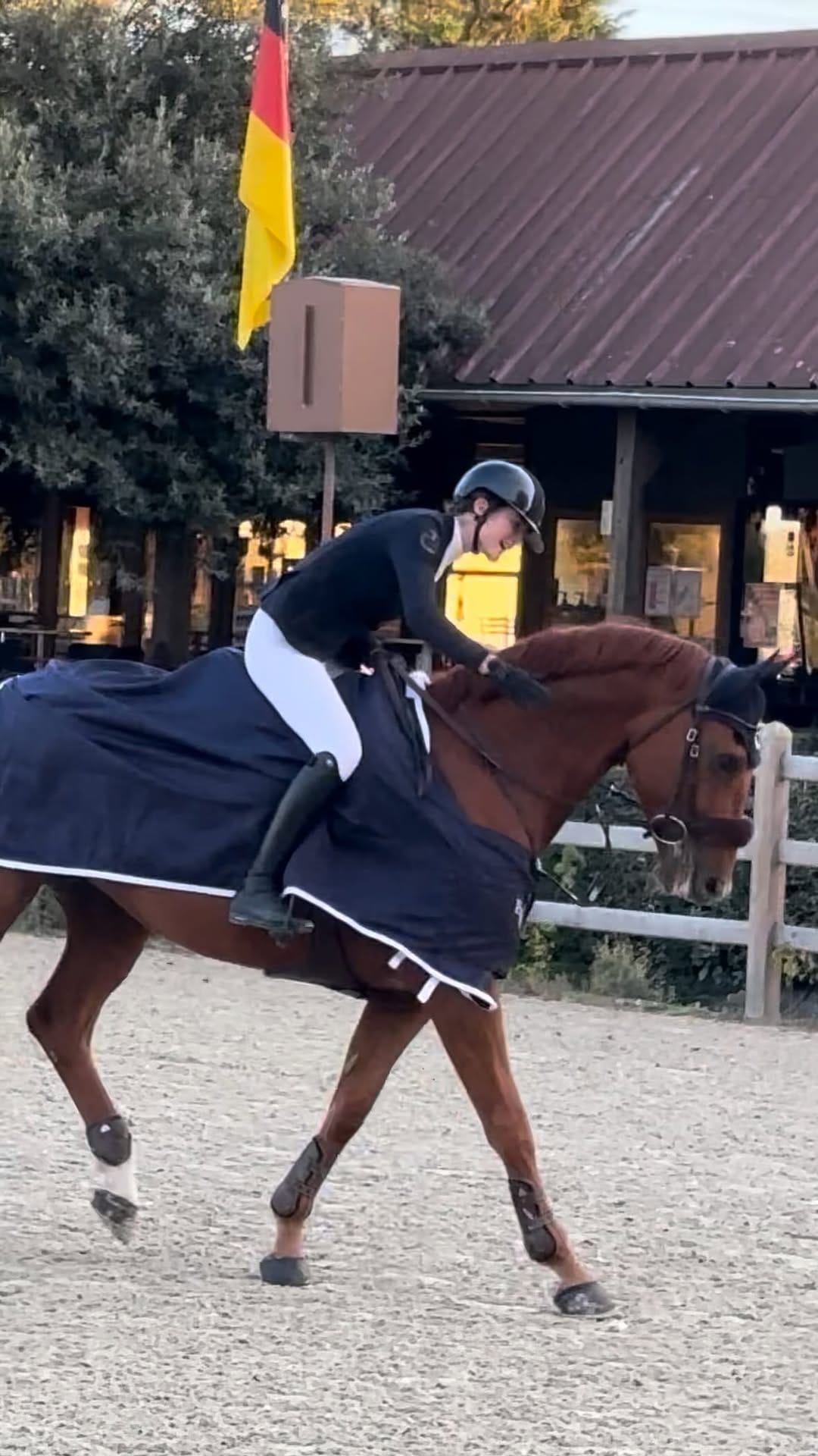 Post 5 by Clémence Choppin on Instagram (video)