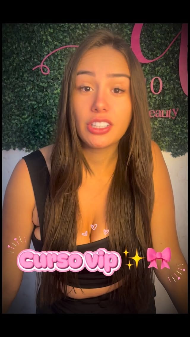 Post 6 by Danielly Faustino on Instagram (video)