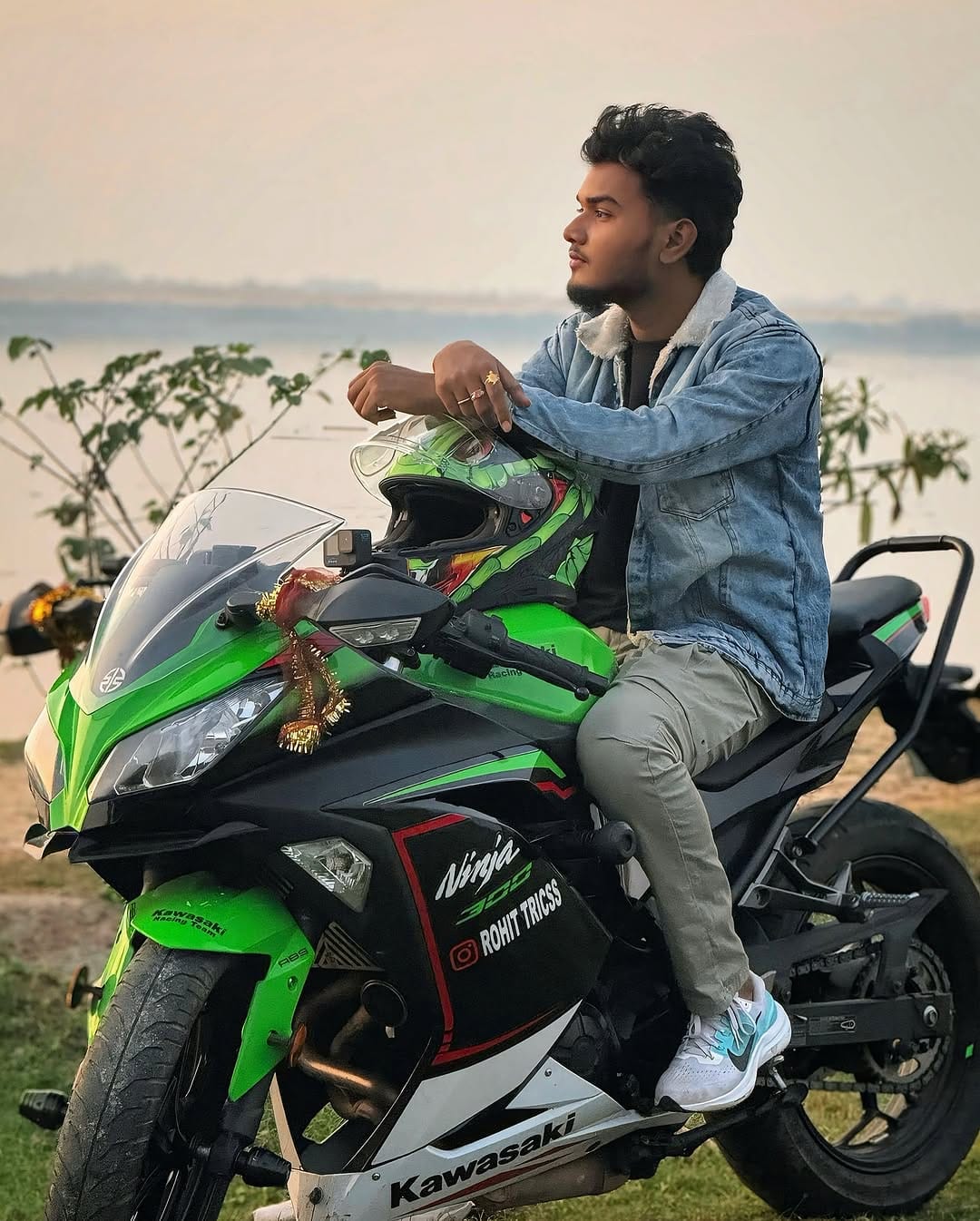 Post 10 by Pradip Charit on Instagram (image)