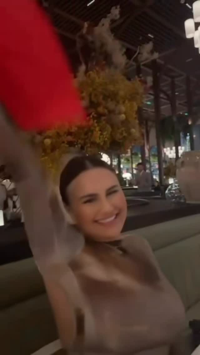 Post 4 by Kay Bahcci كريستال on Instagram (video)