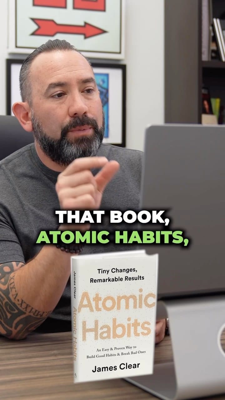 Post 5 by Omar Alfaro on Instagram (video)