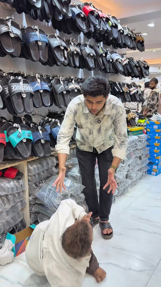 Post 5 by Memon Noman on Instagram (video)