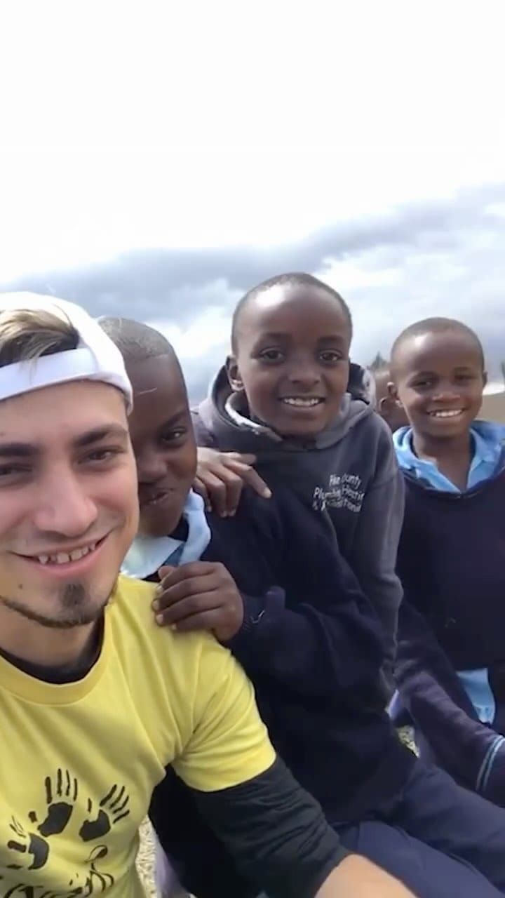 Post 10 by Benjamin Heyny on Instagram (video)