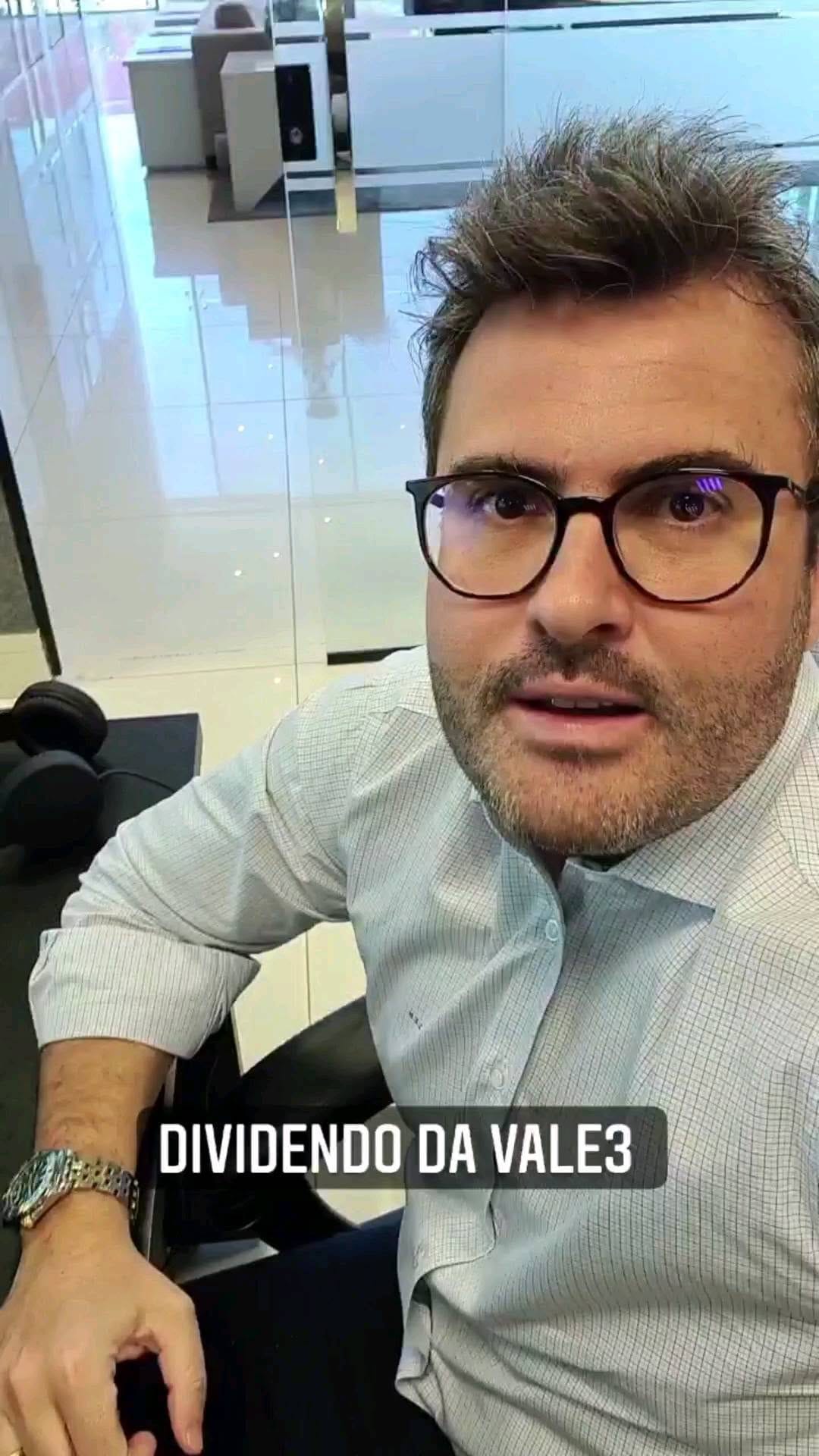 Post 1 by Hora do Mercado on Instagram (video)