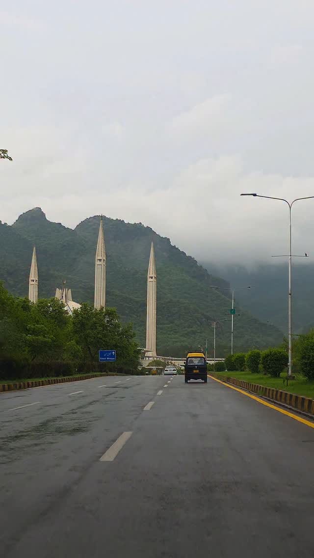 Post 4 by Falak on Instagram (video)