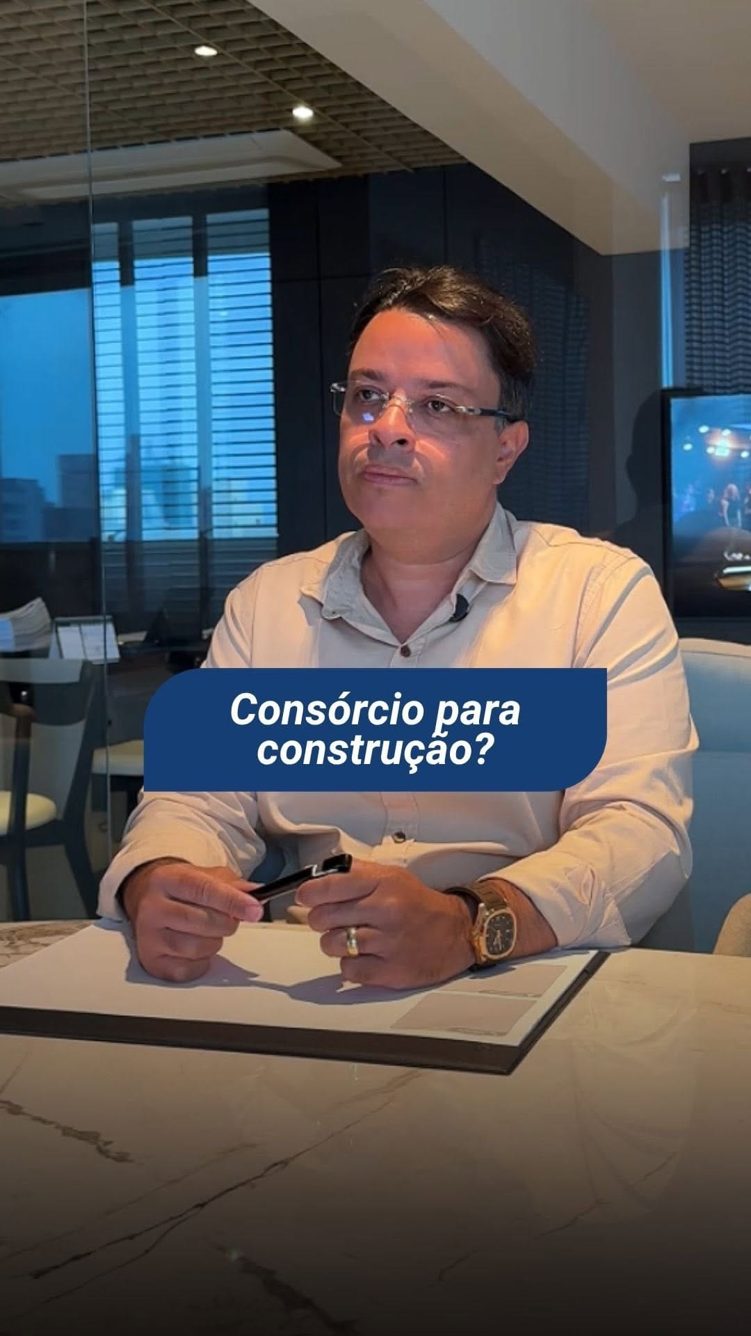 Post 6 by Vinícius Santos | Consórcio on Instagram (video)