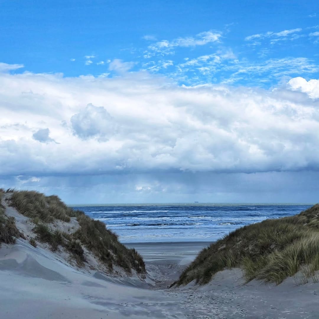 Post 4 by Ameland | Camping | Nordsee on Instagram (carousel)