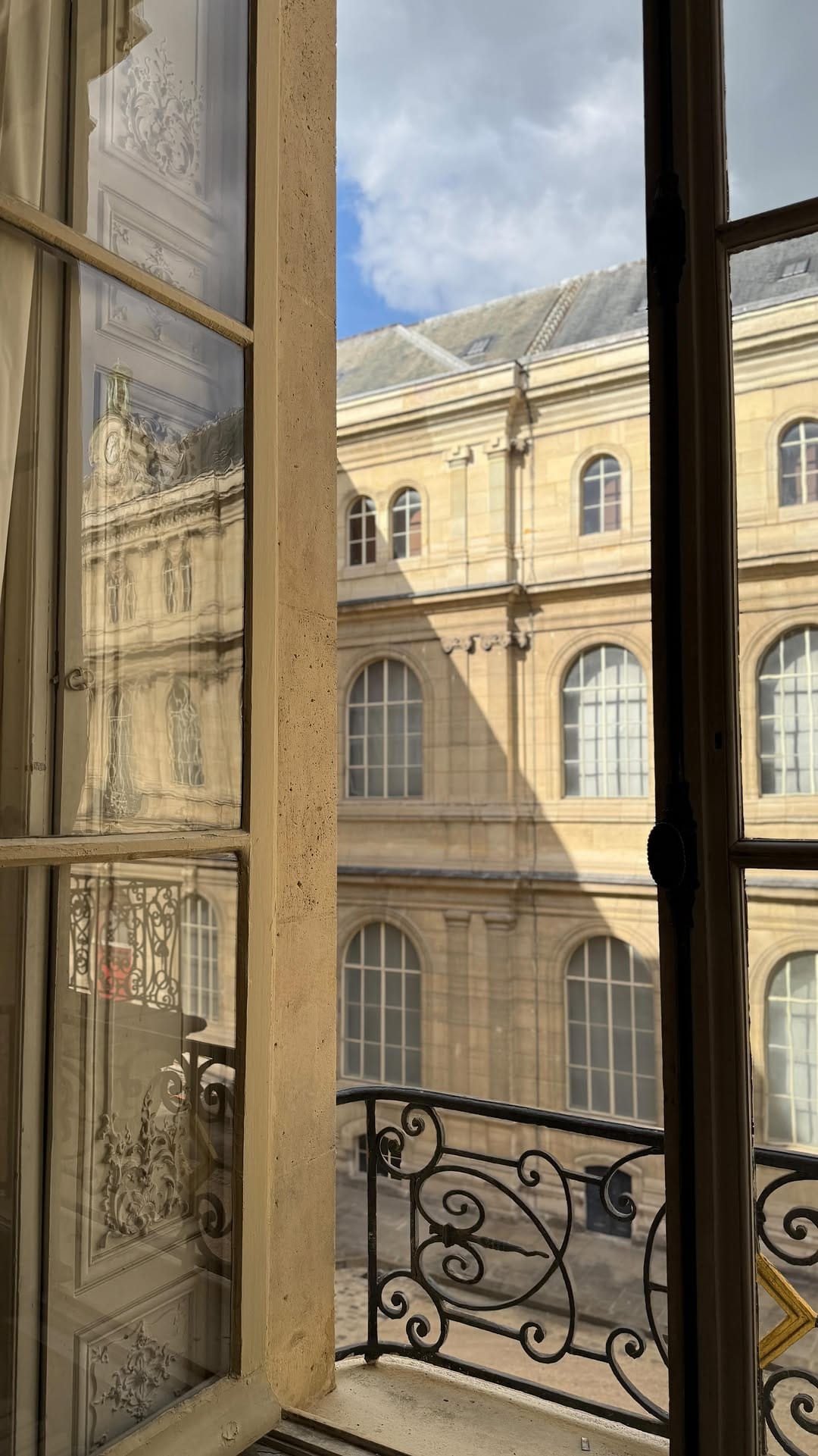 Post 7 by hitomi maruo🇫🇷 Life Redesign from Paris on Instagram (video)