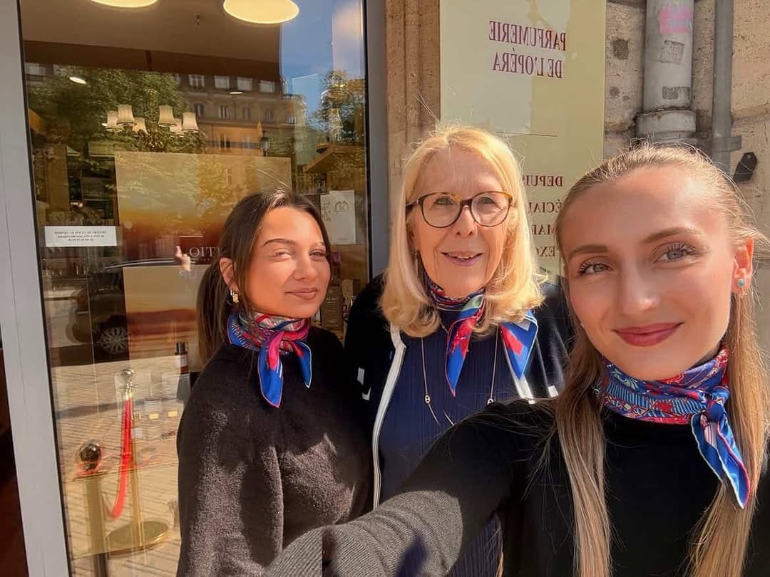 Post 8 by Parfumerie de l'Opéra on Instagram (image)