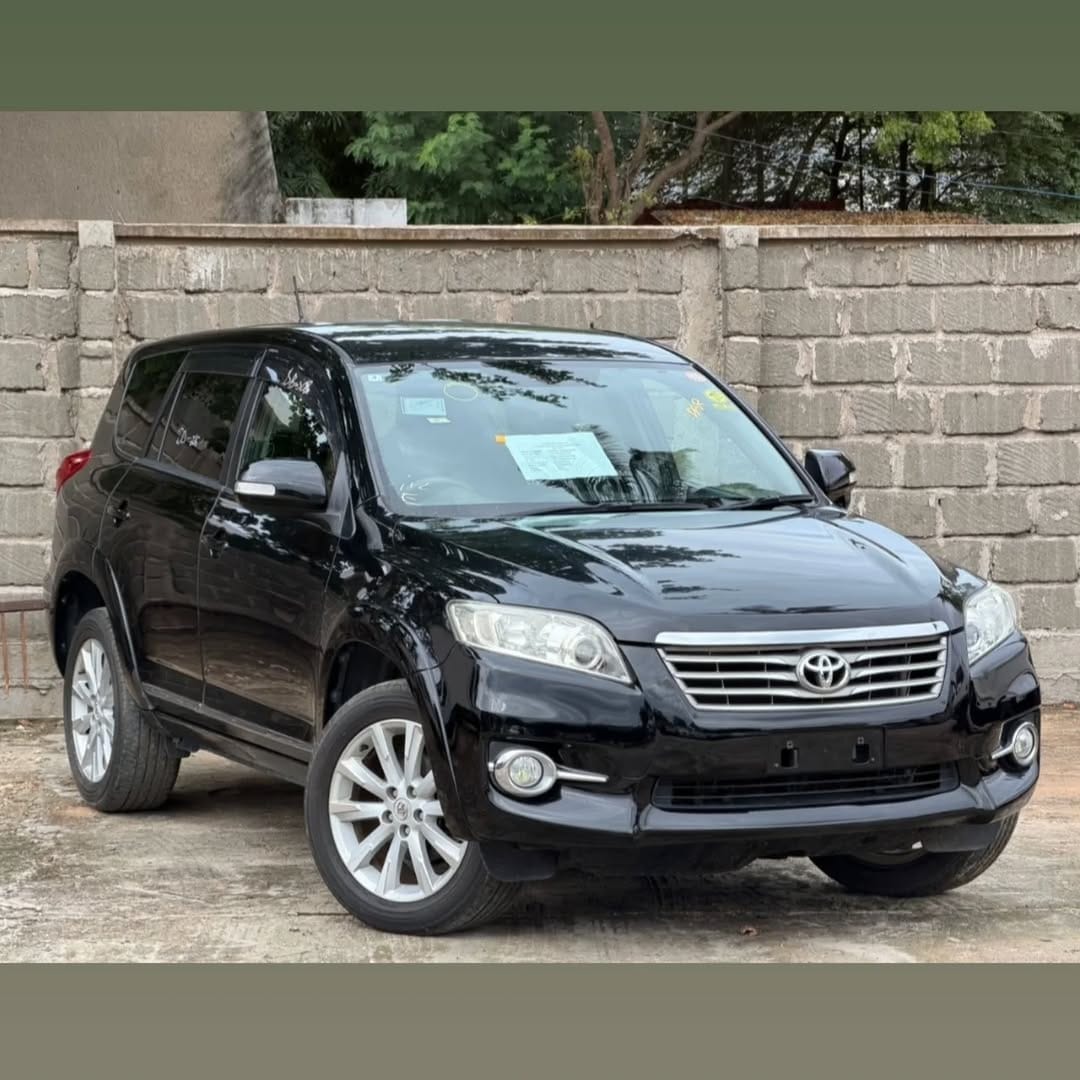 Post 2 by car dealer & enthusiast on Instagram (carousel)