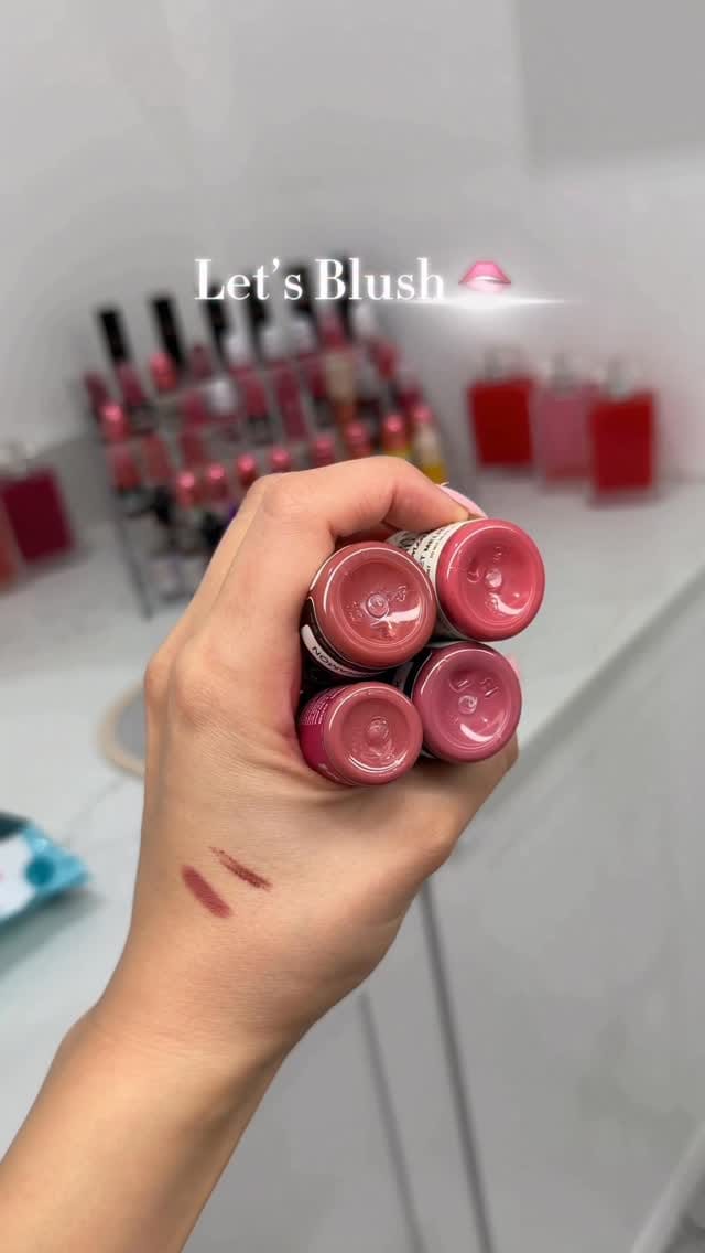 Post 7 by LIP BLUSH & BROW TATTOO SYDNEY | TRAINING on Instagram (video)