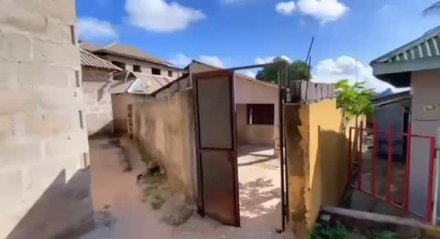 Post 10 by dalal silaa ubungo kimara on Instagram (video)