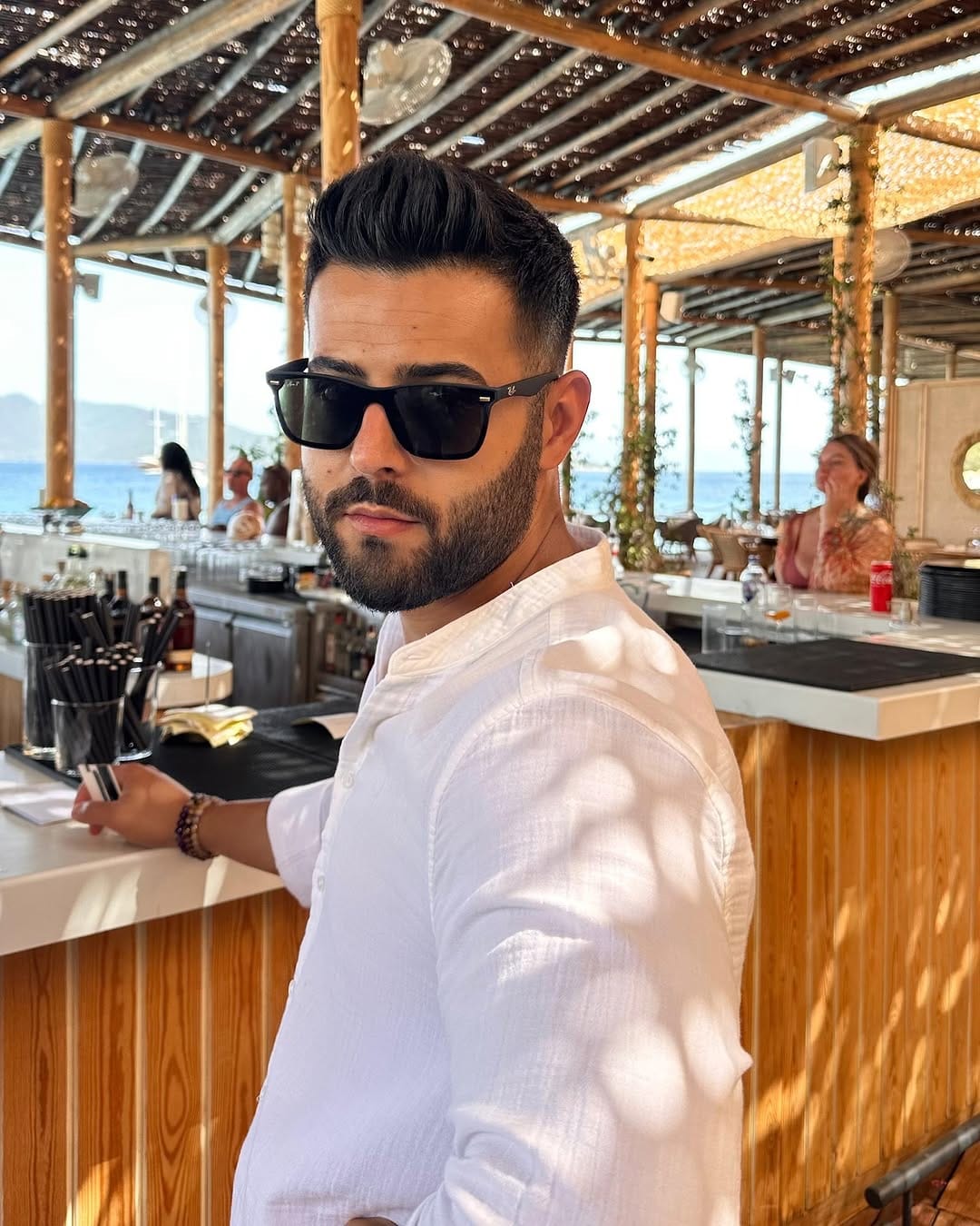Post 7 by Mehmet Metin on Instagram (carousel)