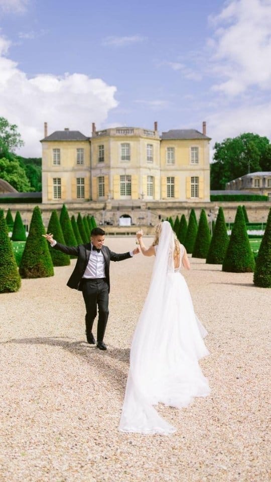 Post 10 by Tuan Nguyen - Paris Videographer on Instagram (video)