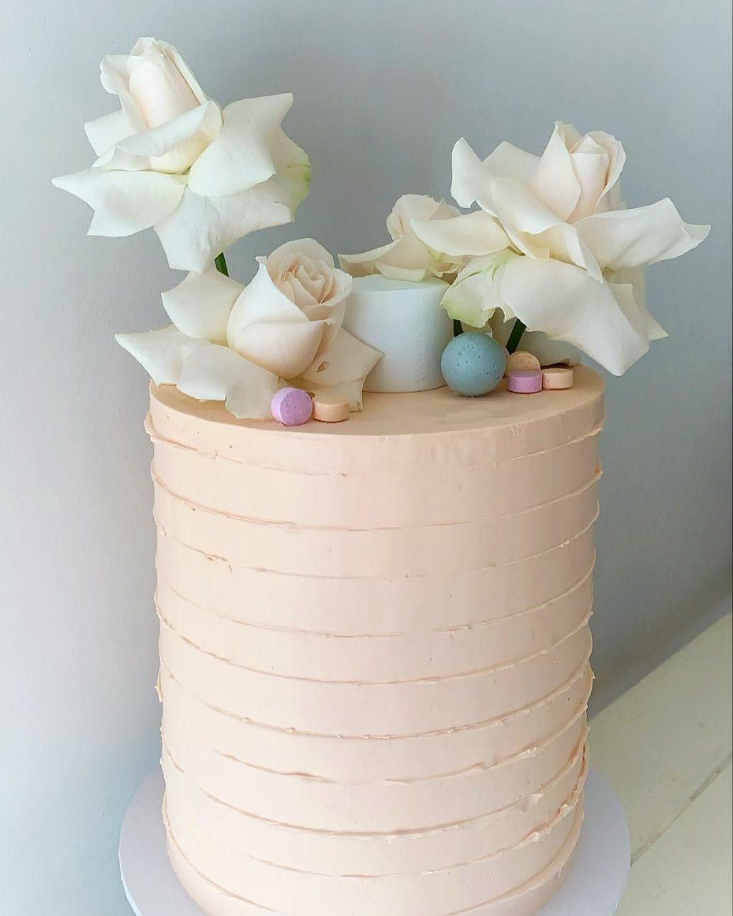 Post 8 by @cakesbydesiree on Instagram (image)