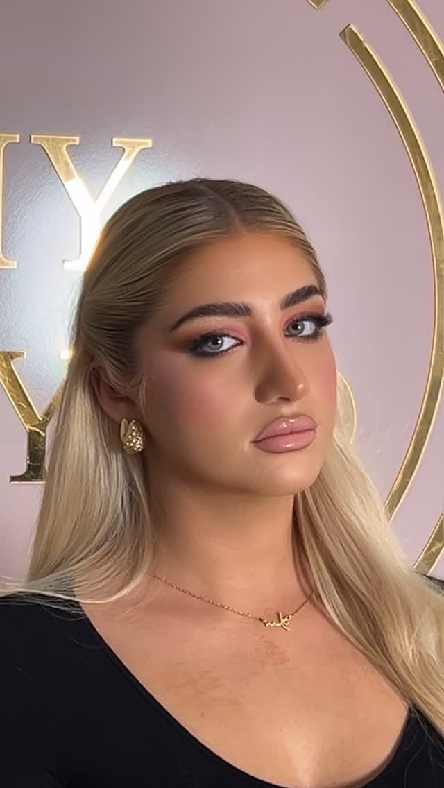 Post 6 by Amy Ayad on Instagram (video)