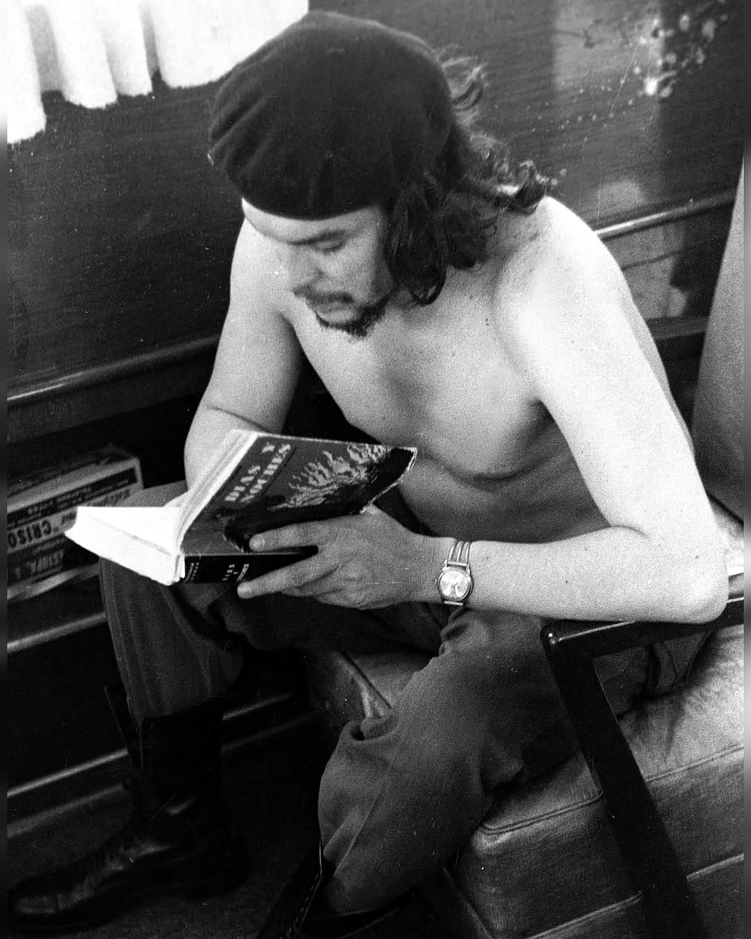 Post 2 by Ernesto "Che" Guevara de la Serna on Instagram (carousel)
