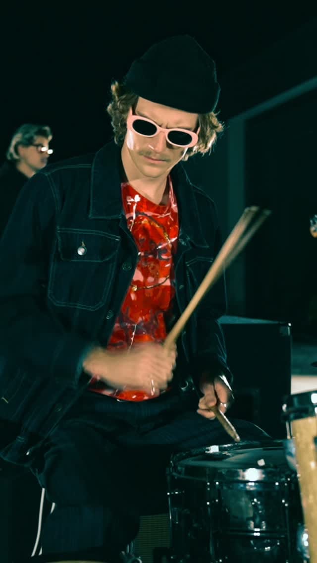 Post 2 by 𝗦𝗜𝗟𝗞𝗬 𝗥𝗢𝗔𝗗𝗦 on Instagram (video)