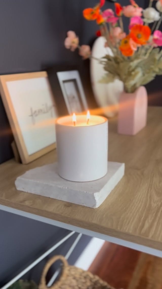 Post 1 by S’OL FACTORIE Candles on Instagram (video)