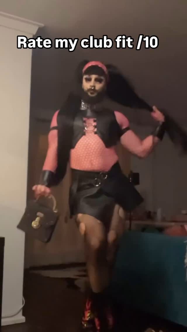 Post 7 by Contra on Instagram (video)