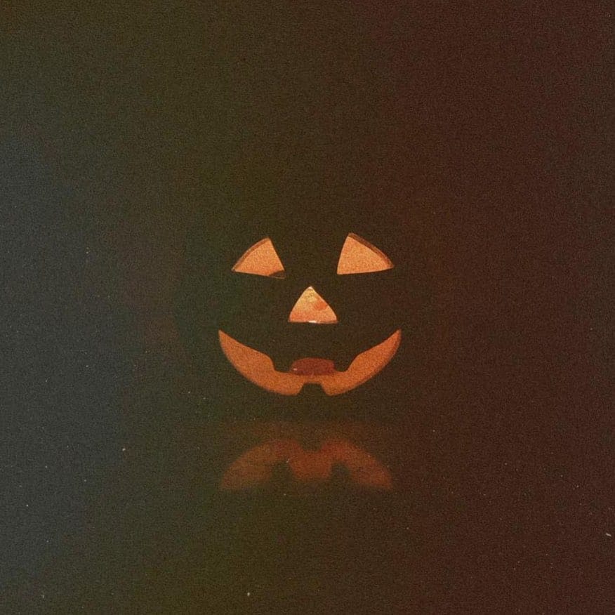 Post 1 by Noche de Brujas on Instagram (image)