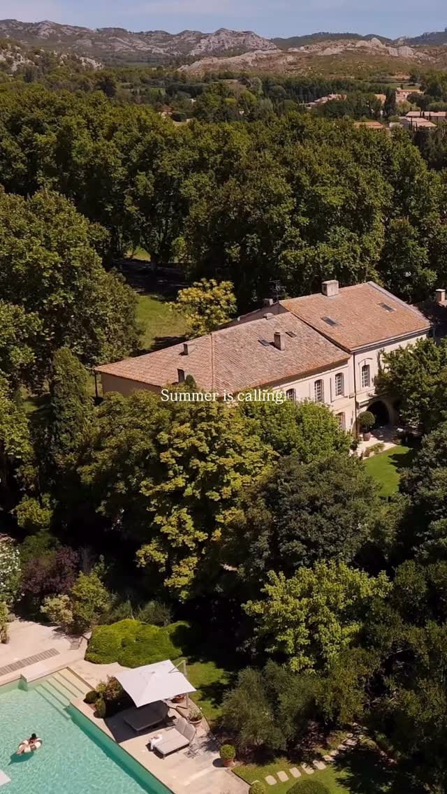 Post 3 by LE MAS DE CHABRAN | Provence Holiday Home on Instagram (video)