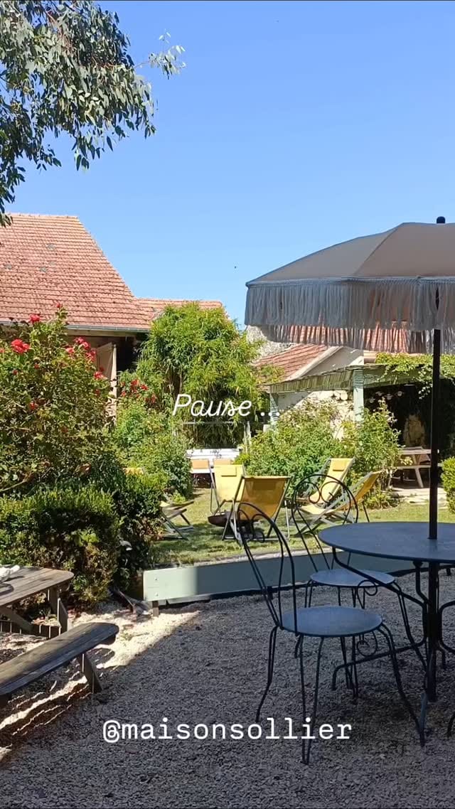 Post 7 by Maison Sollier on Instagram (video)