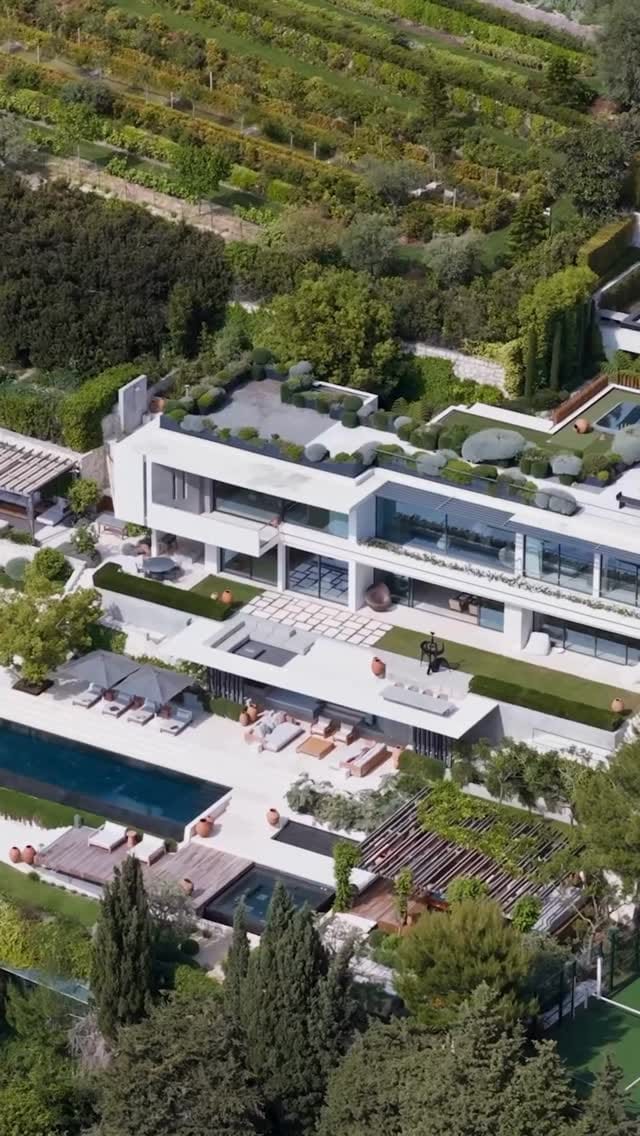 Post 1 by Fredrik Lilloe on Instagram (video)