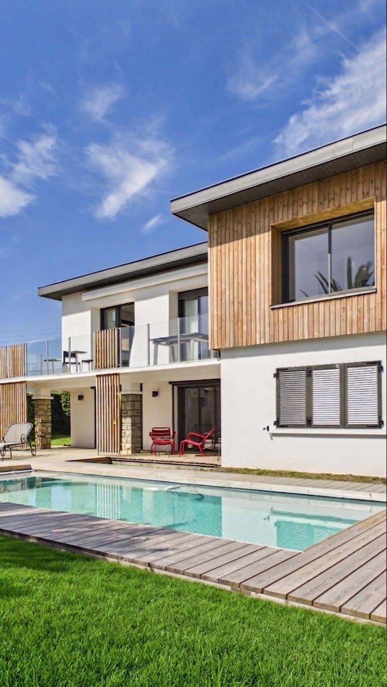 Post 6 by PRESTANT Luxury Realty on Instagram (video)
