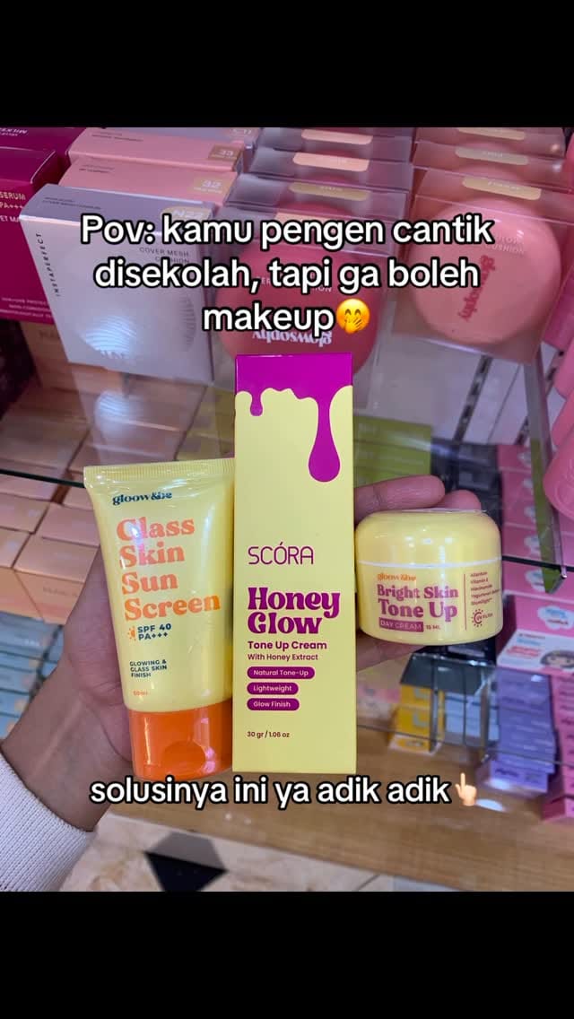 Post 1 by Destyana Beauty on Instagram (video)