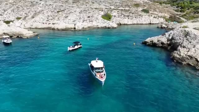 Post 5 by GOUDES LIFE CONCIERGERIE on Instagram (video)