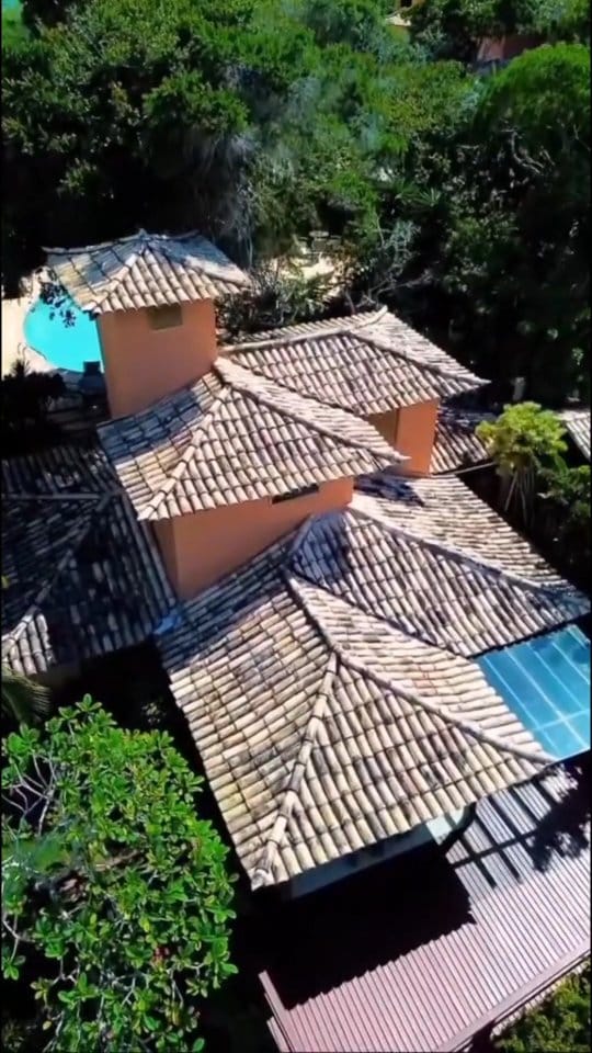 Post 9 by Maison Bardot/Casa Francês Búzios on Instagram (video)