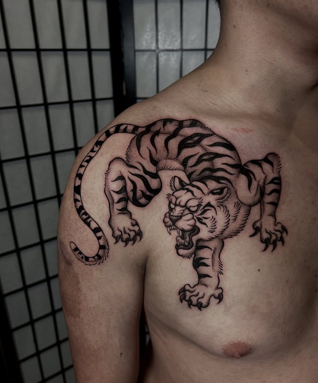 Post 8 by Lauren - Melbourne tattoo artist on Instagram (image)