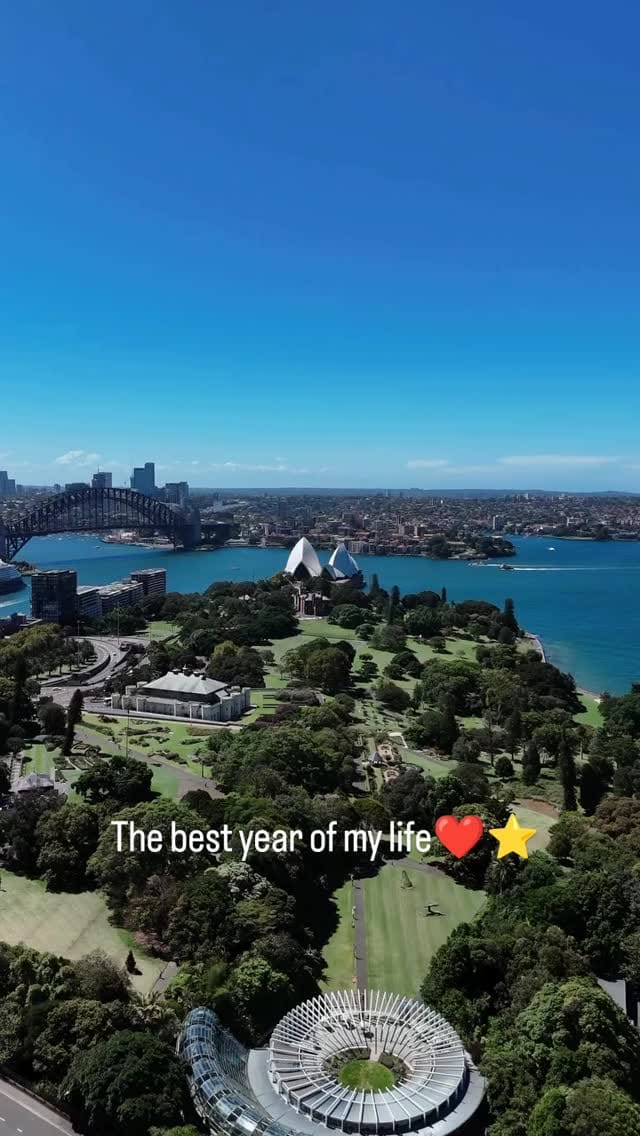 Post 9 by Dr. Javier Lacorzana, MD, PhD, FEBO on Instagram (video)