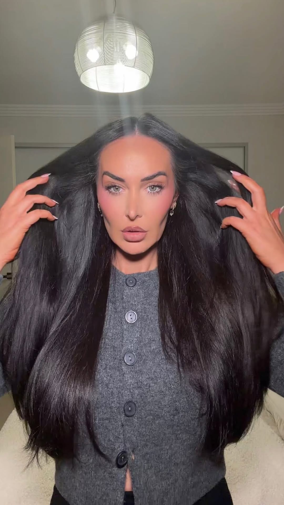 Post 3 by 𝐑𝐄𝐍𝐀𝐓𝐀 | 𝐏𝐞𝐫𝐭𝐡 𝐌𝐚𝐤𝐞𝐮𝐩 𝐀𝐫𝐭𝐢𝐬𝐭 on Instagram (video)